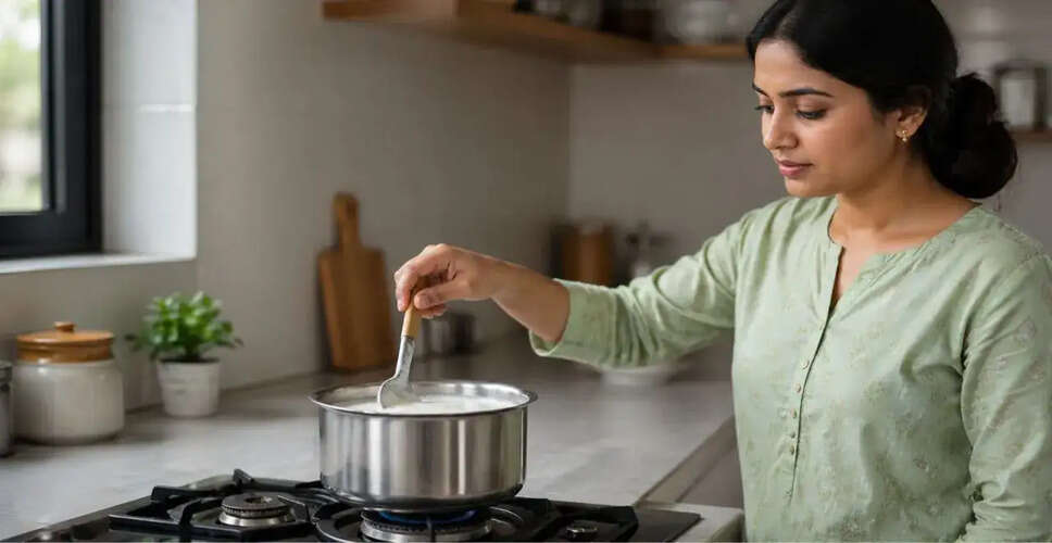दूध उबालने के लिए सही बर्तन का चयन: स्वास्थ्य के लिए महत्वपूर्ण जानकारी