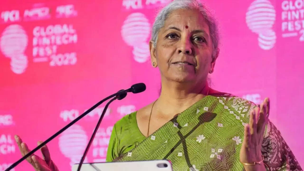 गिफ्ट सिटी में विदेशी मुद्रा सेटलमेंट सिस्टम का शुभारंभ: भारत की वित्तीय ताकत का नया अध्याय