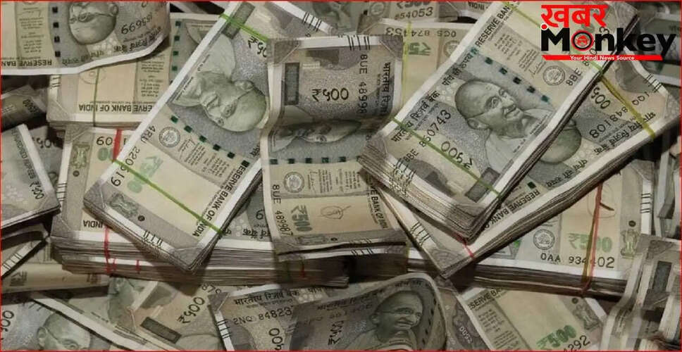 तेलंगाना में हवाला नेटवर्क के खिलाफ बड़ी कार्रवाई, ट्रेन से बरामद हुए करोड़ों रुपये