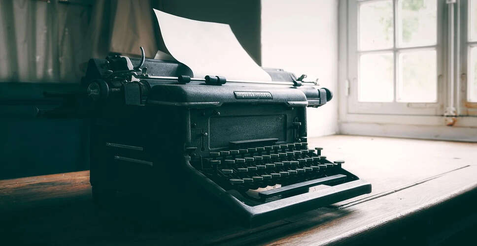 विनोद कुमार शुक्ल अस्पताल में भर्ती, स्वास्थ्य में गिरावट