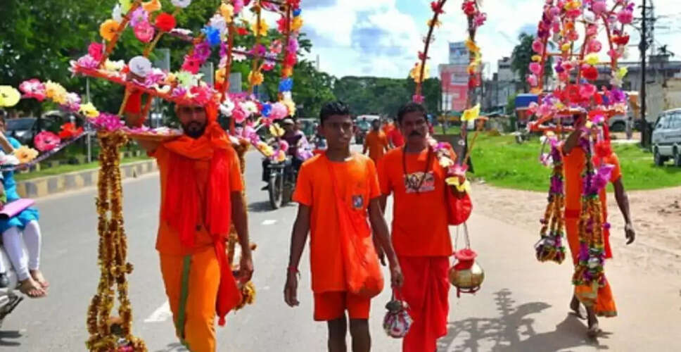 सुप्रीम कोर्ट का आदेश: कांवड़ मार्ग पर ढाबों को लाइसेंस और पंजीकरण विवरण प्रदर्शित करने का निर्देश