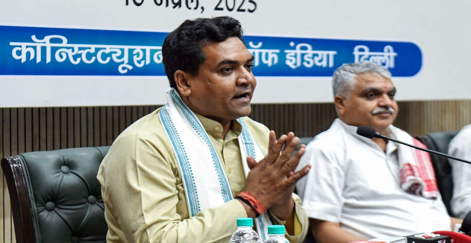 दिल्ली के मंत्री ने मुख्यमंत्री पर हमले को बताया सुनियोजित साजिश