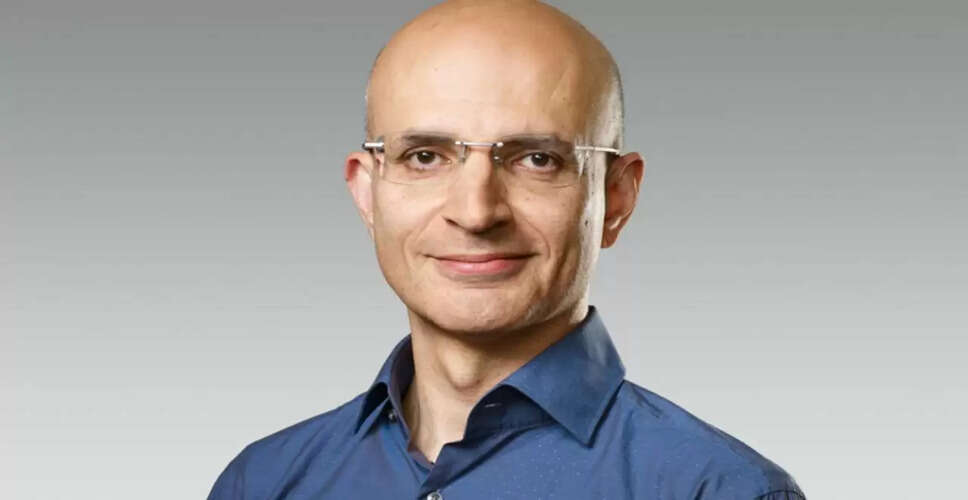सबीह खान बने Apple के नए COO: जानें उनकी कहानी और यूपी से कनेक्शन