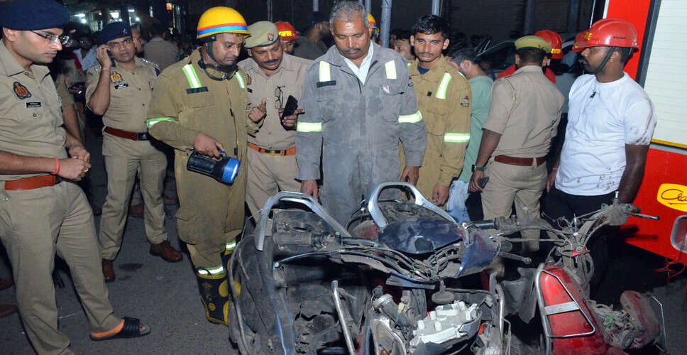 कानपुर में विस्फोट के बाद अवैध पटाखों पर बड़ी कार्रवाई