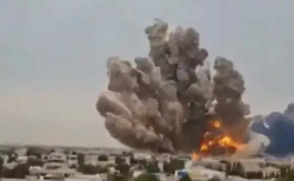 इजराइल के हमले से ईरान में बढ़ा तनाव, वैश्विक सप्लाई चेन पर खतरा