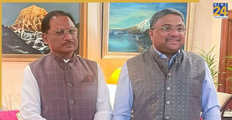 छत्तीसगढ़ के मुख्यमंत्री ने जापान में आसाकुसा मंदिर में की प्रार्थना
