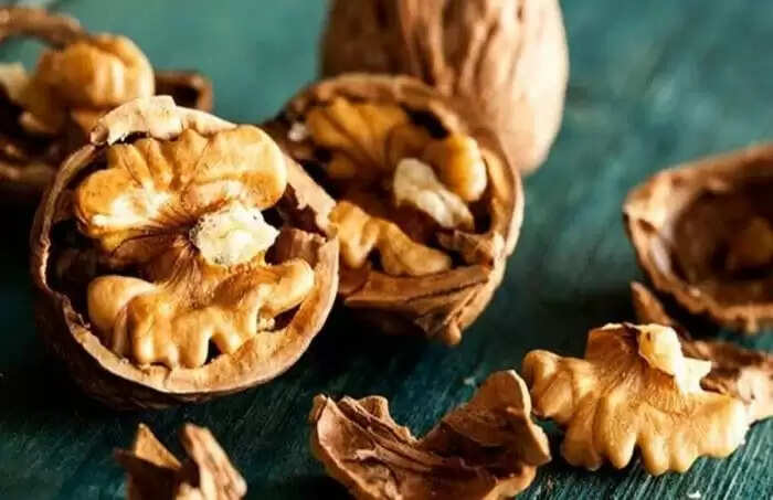 बच्चों में बिस्तर गीला करने की समस्या: समाधान और घरेलू उपाय