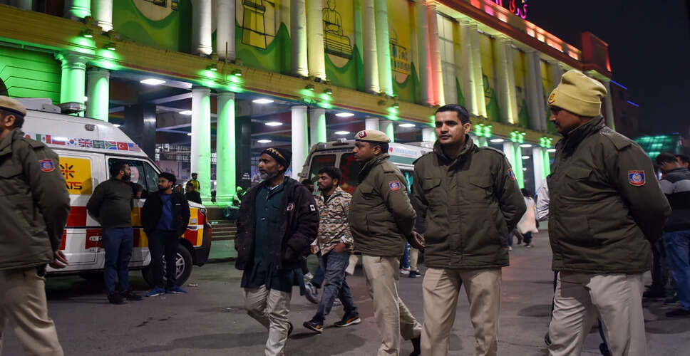 दक्षिणी दिल्ली में पुलिस के साथ मुठभेड़, दो बदमाश घायल