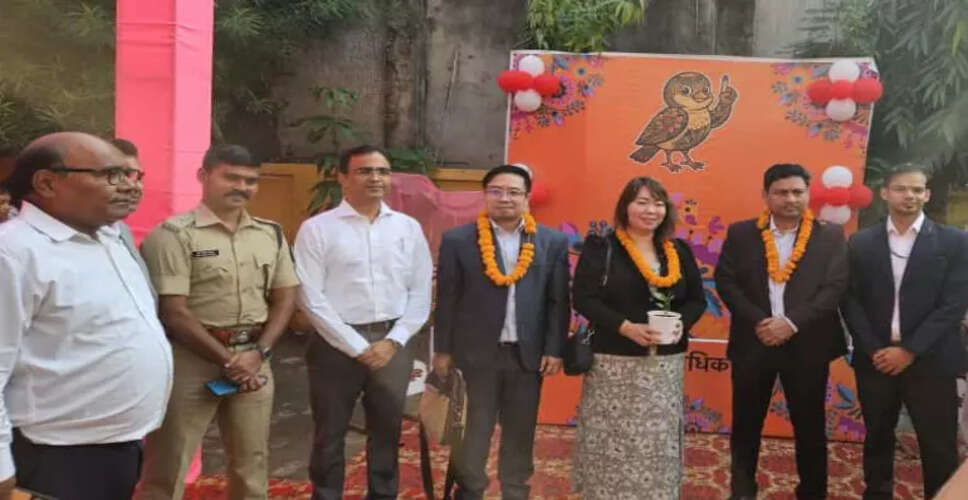 बिहार विधानसभा चुनावों के पहले चरण में अंतरराष्ट्रीय प्रतिनिधियों की उपस्थिति