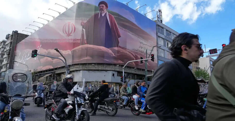 ईरान पर हमले की समय सीमा: ट्रंप ने दी चेतावनी