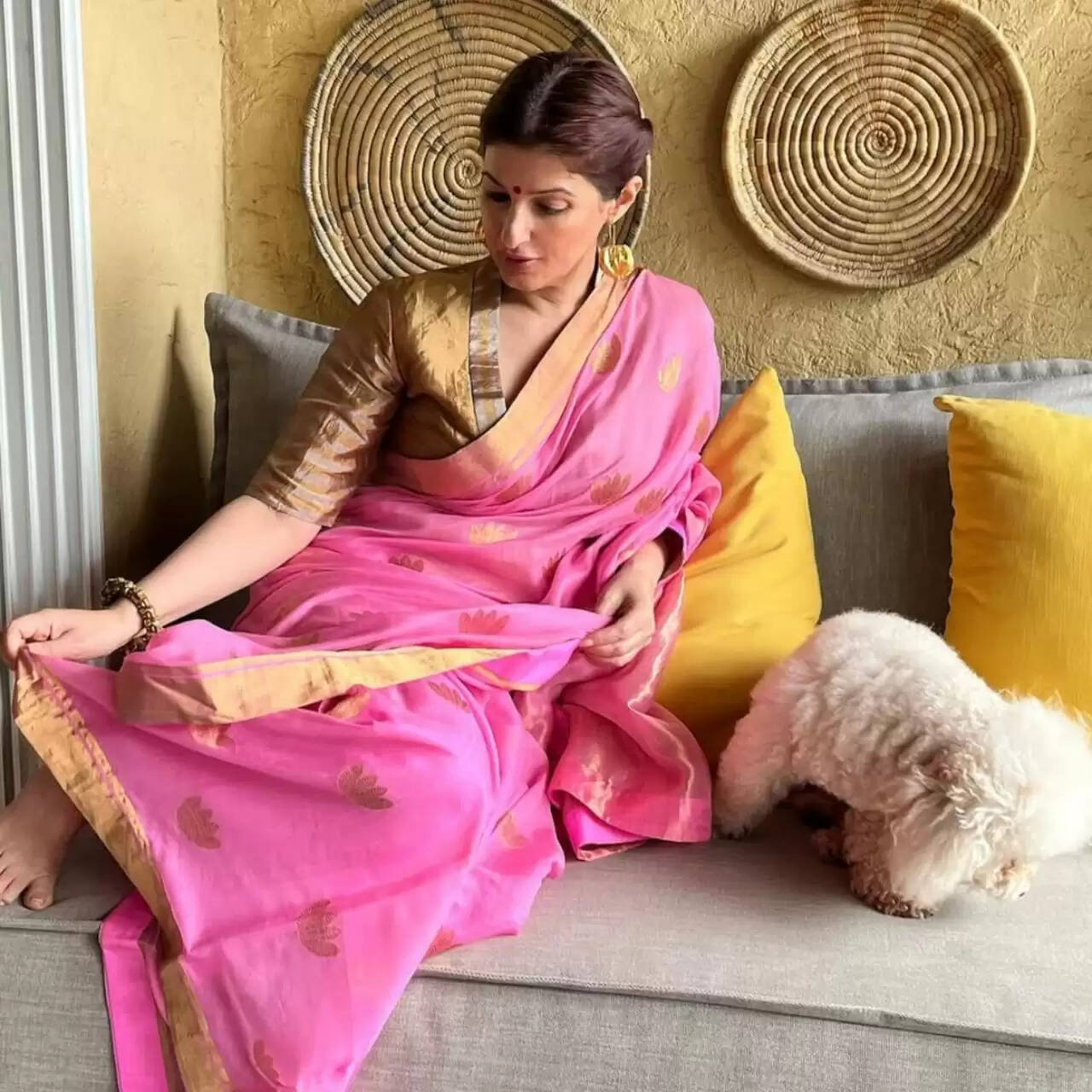 ट्विंकल खन्ना का 52वां जन्मदिन: एक्ट्रेस से लेखिका तक का सफर