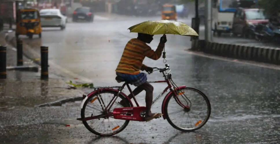 मुंबई में मानसून की दस्तक, भीषण गर्मी से मिली राहत