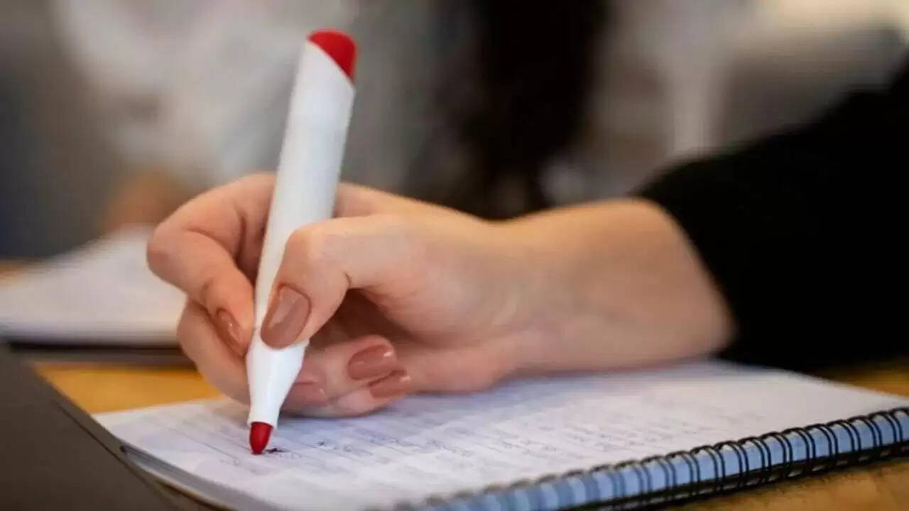 छात्रों को राहत: पढ़ाई छोड़ने पर पूरी कोचिंग फीस लौटाने का एनसीडीआरसी का फैसला