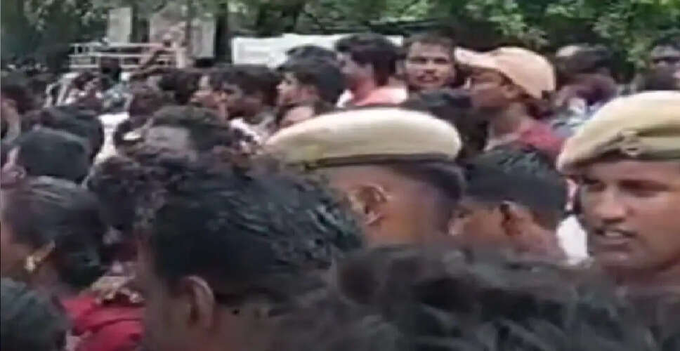 तमिलनाडु में राजनीतिक तनाव: कार्यकर्ता ने खुद को आग लगाई