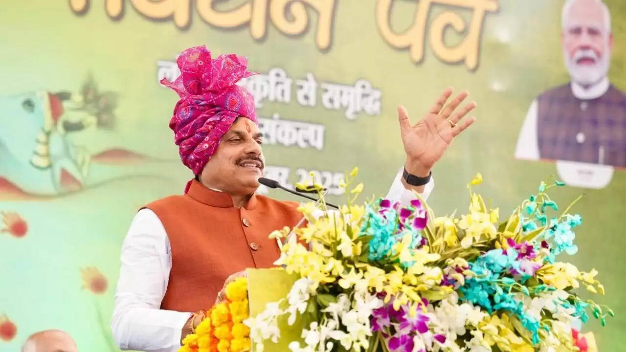 मुख्यमंत्री मोहन यादव का गोवर्धन पूजा पर संदेश: गौसेवा और प्रकृति का सम्मान