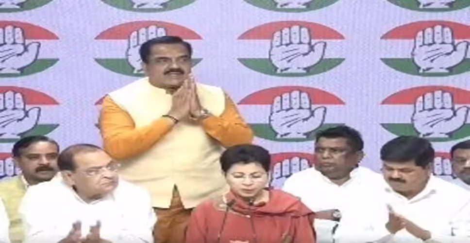 उत्तराखंड में कांग्रेस को मिली बड़ी बढ़त, बीजेपी के नेताओं का दलबदल