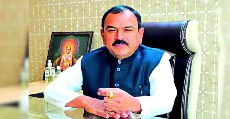 महाराष्ट्र में ज्योतिषी की गिरफ्तारी: महिलाओं के साथ बलात्कार और धोखाधड़ी के आरोप