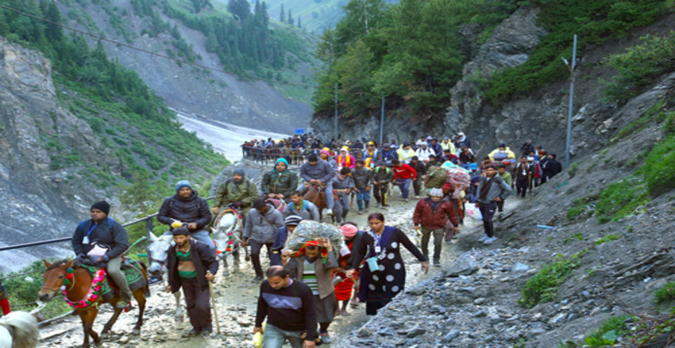 अमरनाथ यात्रा : 1221 तीर्थयात्रियों का एक और जत्था कश्मीर के लिए रवाना
