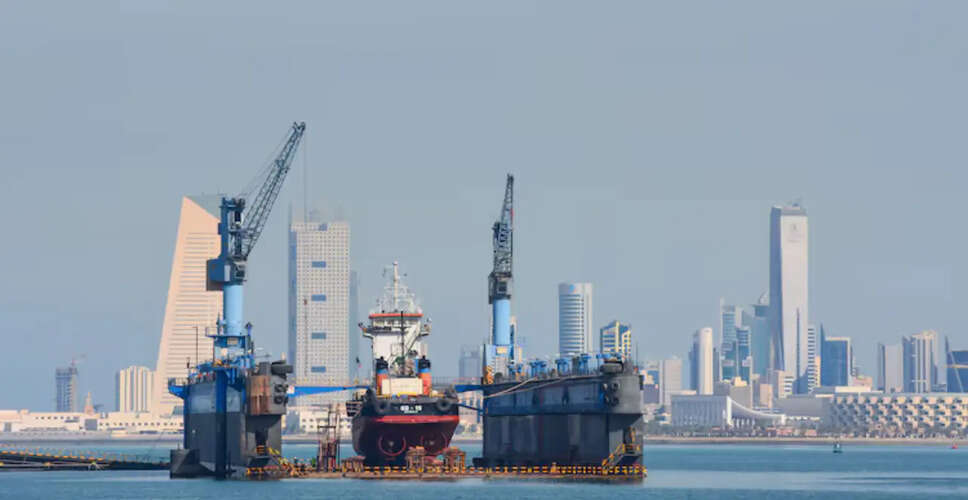 कुवैत के शुवैख पोर्ट पर ईरानी ड्रोन हमले से बढ़ी तनाव की स्थिति