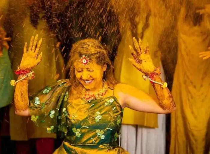 हल्दी की रस्म: शादी में इसका महत्व और वैज्ञानिक कारण