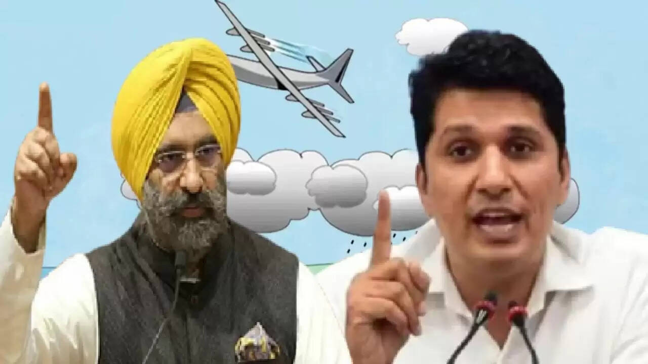 दिल्ली में कृत्रिम बारिश की तैयारी: सियासी विवाद और परीक्षणों की चर्चा