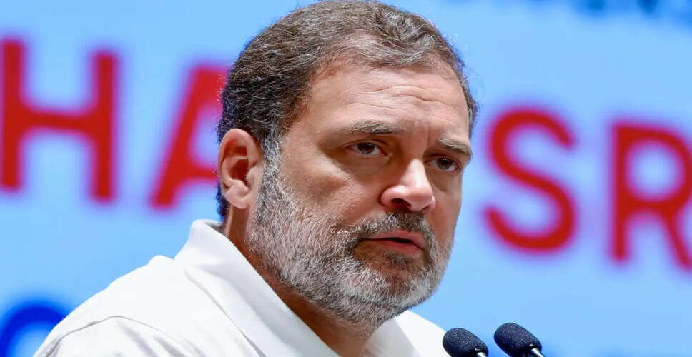 अमेठी में राहुल गांधी के दौरे से पहले राजनीतिक माहौल गरमाया