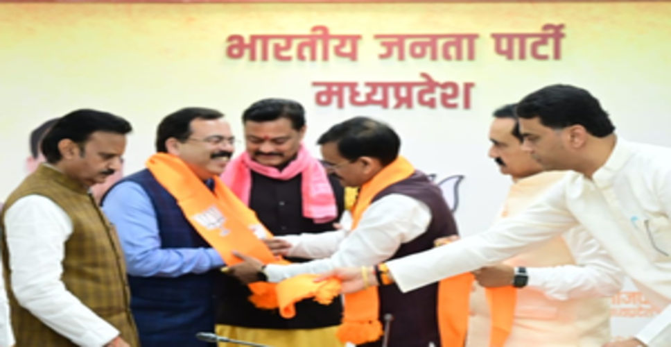 कांग्रेस को महाकौशल में एक और झटका, पूर्व महाधिवक्ता भाजपा में शामिल