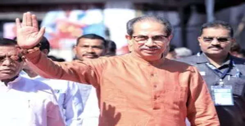 शिवसेना ने पाकिस्तान के जनरल को आमंत्रित करने पर केंद्र सरकार को घेरा