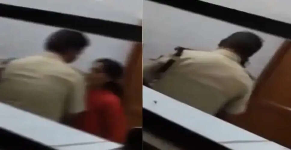 कर्नाटक में डीएसपी पर महिला के साथ अश्लील हरकत का आरोप, वीडियो वायरल