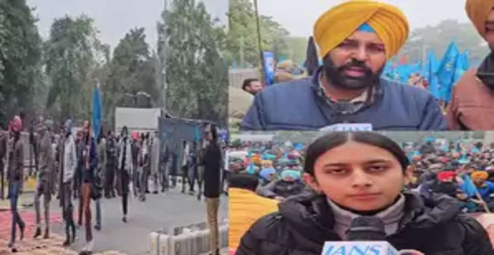 पंजाब रोडवेज के संविदा कर्मचारियों का विरोध प्रदर्शन, छात्र आए साथ