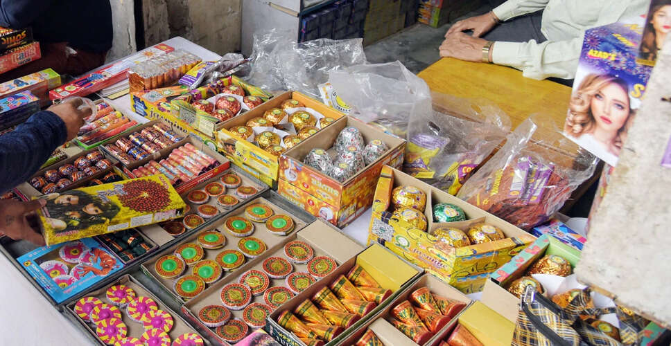 दिल्ली-एनसीआर में हरित पटाखों की सीमित अनुमति, सुप्रीम कोर्ट का आदेश