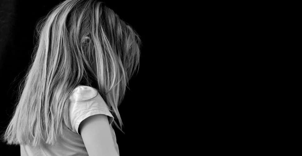 बागपत में नाबालिग लड़कियों के लिए मोबाइल और आत्मरक्षा के उपायों पर बहस