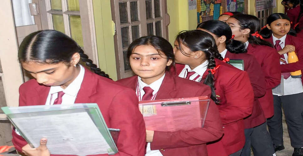 इलाहाबाद हाई कोर्ट ने यूपी सरकार के स्कूल विलय योजना को दी मंजूरी