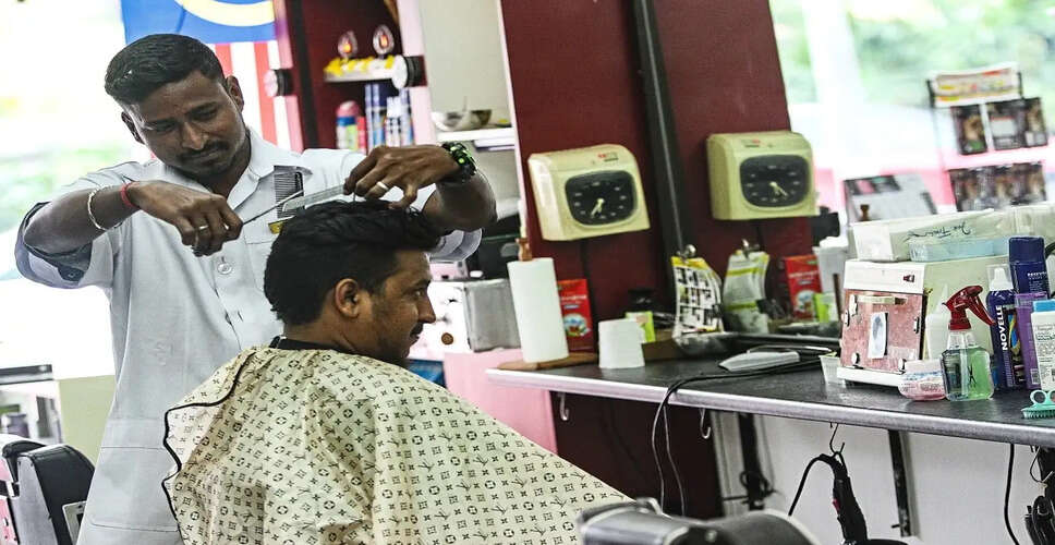 भगवान के अस्तित्व पर बहस: नाई और ग्राहक की दिलचस्प बातचीत