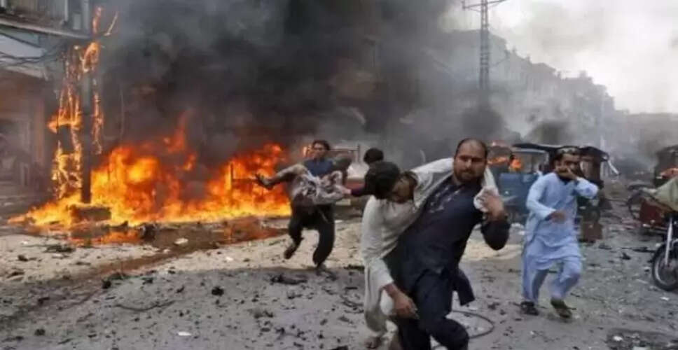 पाकिस्तान में इमरान खान के समर्थन में राष्ट्रव्यापी आंदोलन का ऐलान