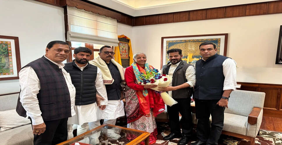 तेलंगाना के मुख्यमंत्री ने केंद्रीय मंत्रियों से आईआईएम और स्कूलों की स्थापना की मांग की