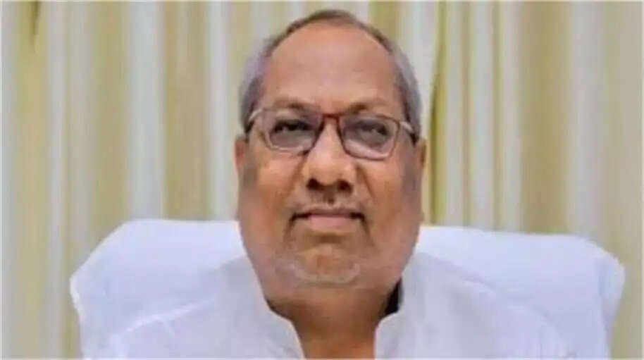 संजय निषाद ने अखिलेश यादव पर आरक्षण को लेकर कसा तंज