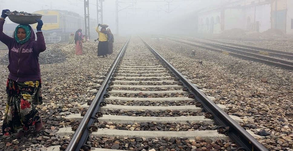उत्तराखंड में भूस्खलन के कारण रेल सेवाएं प्रभावित