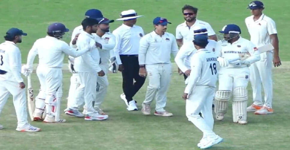 पृथ्वी शॉ का शानदार शतक, मैदान पर हुआ हाई वोल्टेज ड्रामा