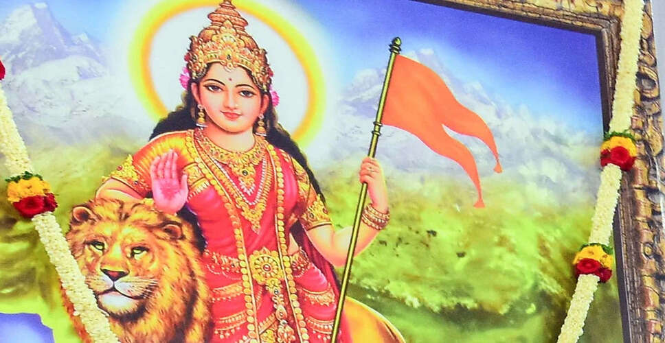 केरल में भारत माता की तस्वीर पर विवाद: सरकार ने कार्यक्रम का किया बहिष्कार