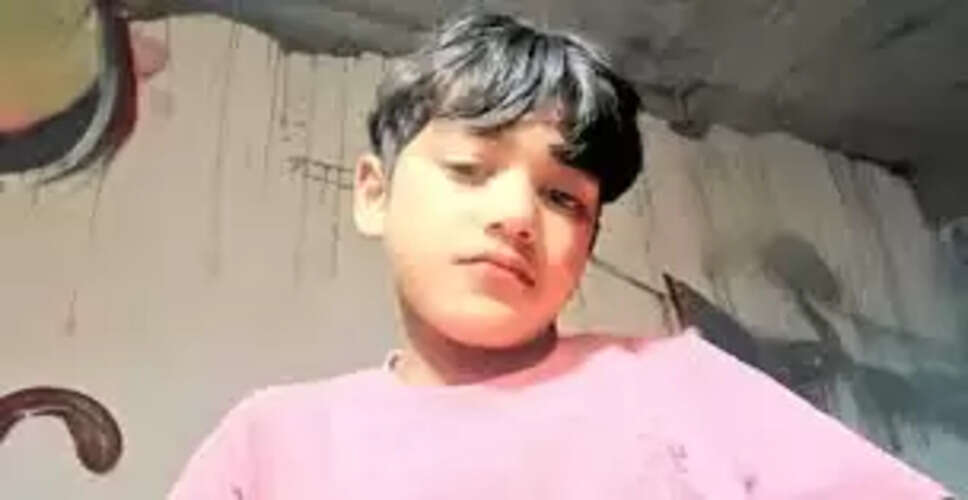हाथरस में दर्दनाक हादसा: 11 वर्षीय बच्चे का सिर पिकअप से टकराने से धड़ से अलग