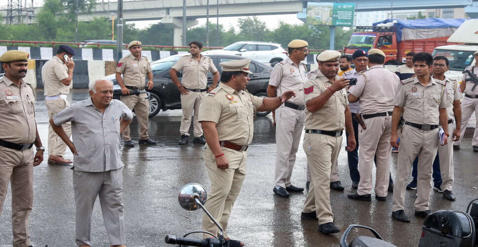गुरुग्राम पुलिसकर्मियों की सड़क दुर्घटना में मौत, दो घायल