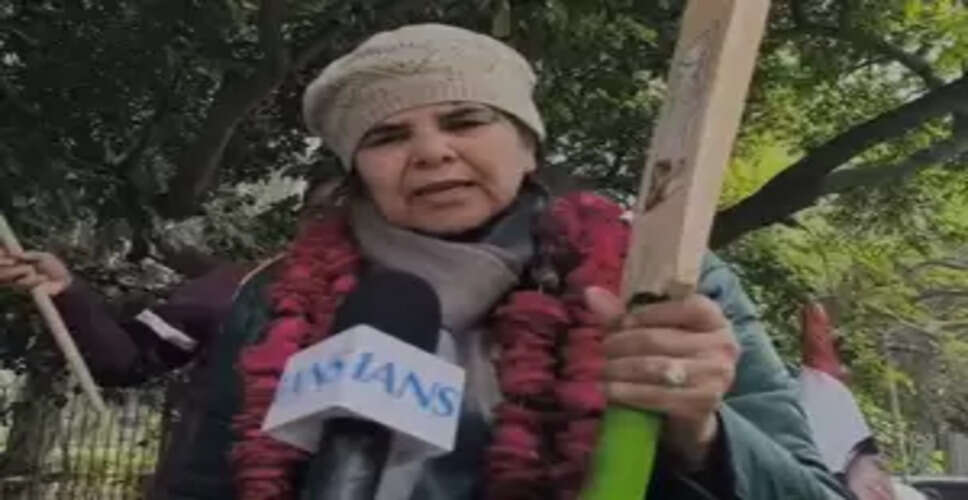 हरीनगर विधानसभा की निर्दलीय प्रत्याशी का केजरीवाल पर आरोप, 'पैसे लेकर बेच दिया मेरी सीट का टिकट'
