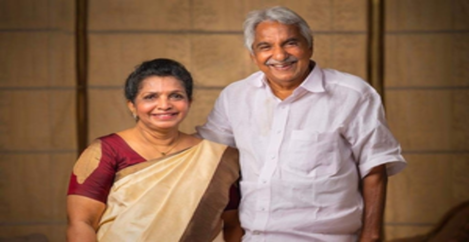 केरल में ओमन चांडी की पत्‍नी, बेटियां पहली बार यूडीएफ उम्मीदवारों के लिए प्रचार करेंगी