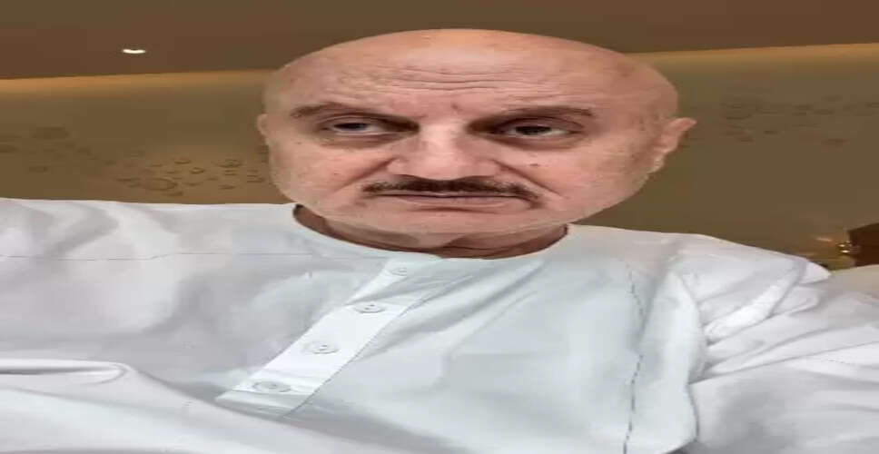 अनुपम खेर ने शेयर किया मां दुलारी संग दिल छू लेने वाला वीडियो, मां-बेटे के रिश्ते पर फैंस भावुक