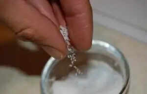 नमक के अद्भुत उपाय: धन और समृद्धि के लिए सरल तरीके