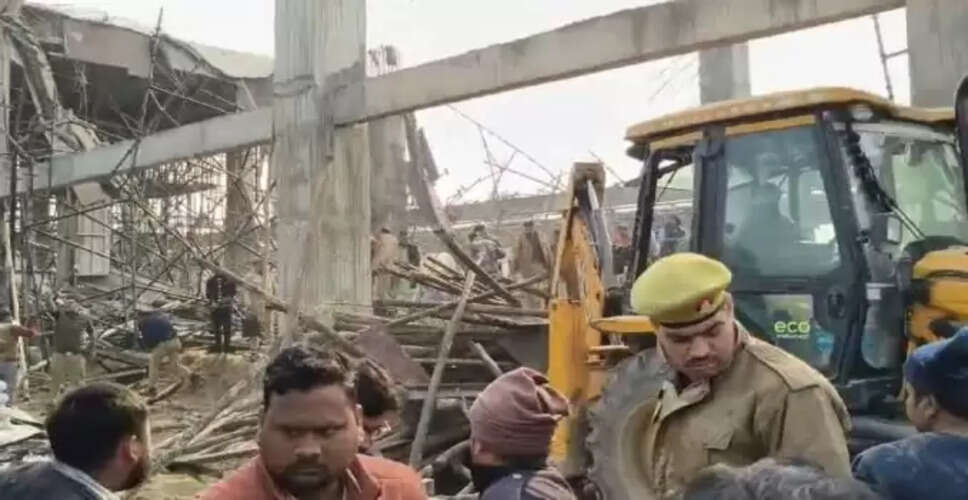 कन्नौज रेलवे स्टेशन पर लेंटर गिरने से 26 मजदूर दबे, बचाव कार्य जारी