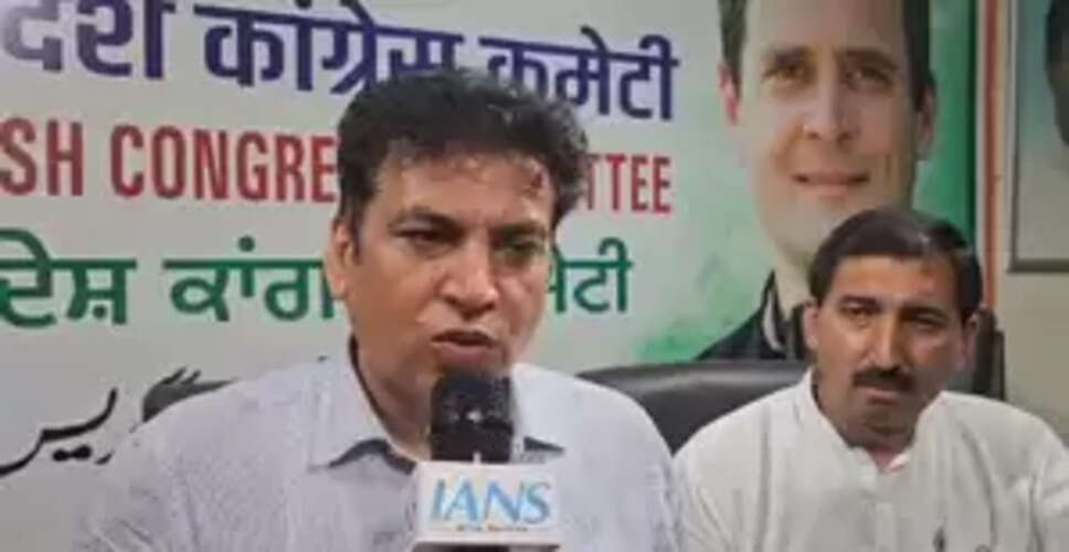 आप और भाजपा की आपसी लड़ाई में पीस रही दिल्ली की जनता, लोकतंत्र की हत्या का चल रहा खुला खेल : देवेंद्र यादव