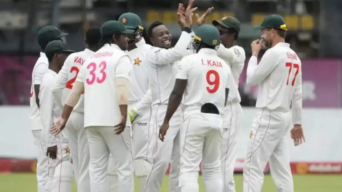 जिम्बाब्वे ने साउथ अफ्रीका टेस्ट सीरीज के लिए 16 सदस्यीय टीम की घोषणा की