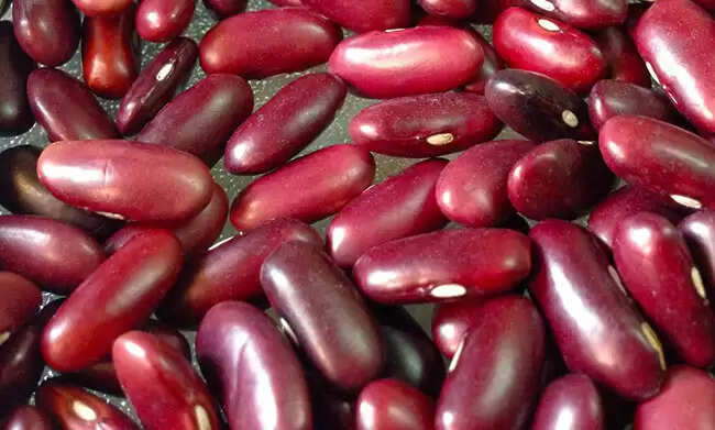 खाने की ये चीजें कच्ची नहीं खानी चाहिए: जानें स्वास्थ्य पर प्रभाव